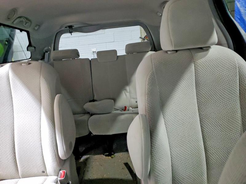 Photo 10 from auction – 2011 TOYOTA SIENNA LE with VIN 5TDJK3DC5BS016568