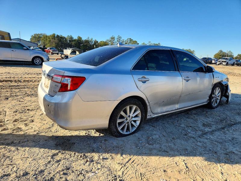 Photo 3 from auction – 2012 TOYOTA CAMRY with VIN 4T1BD1FK6CU025621