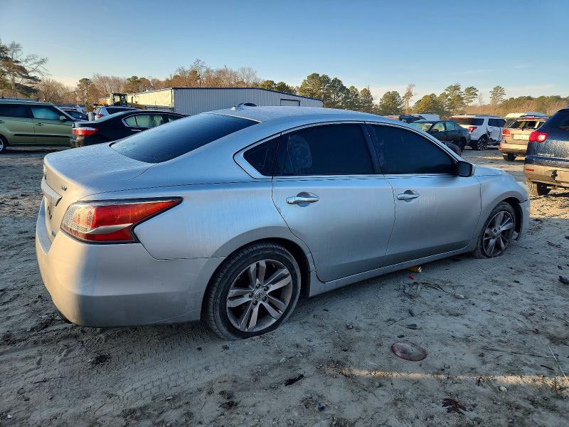 Photo 3 from auction – 2014 NISSAN ALTIMA with VIN 1N4AL3AP7EC148263
