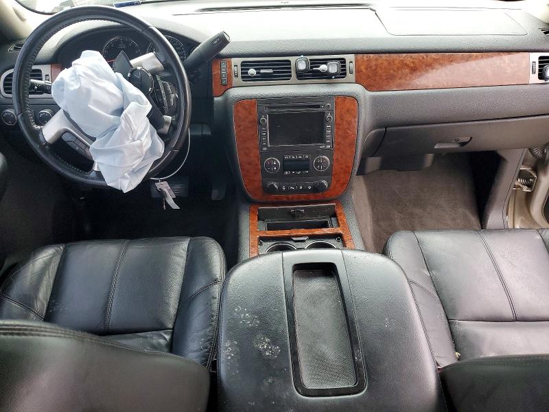 Photo 8 from auction – 2008 CHEVROLET SUBURBAN with VIN 3GNFK16368G178182