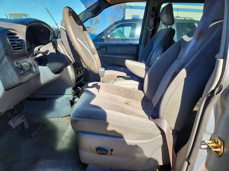 Photo 7 from auction – 2005 CHRYSLER TOWN & COU with VIN 2C4GP54L65R144774