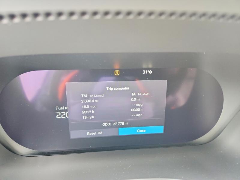 Photo 9 from auction – 2022 VOLVO XC60 B5 IN with VIN YV4L12RL2N1024530