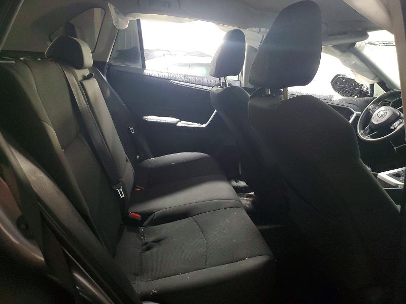 Photo 10 from auction – 2021 TOYOTA RAV4 LE with VIN 2T3F1RFV3MC185565