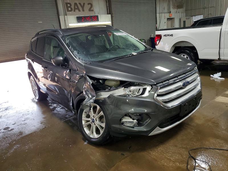 Photo 4 from auction – 2018 FORD ESCAPE SEL with VIN 1FMCU9HD0JUA28366