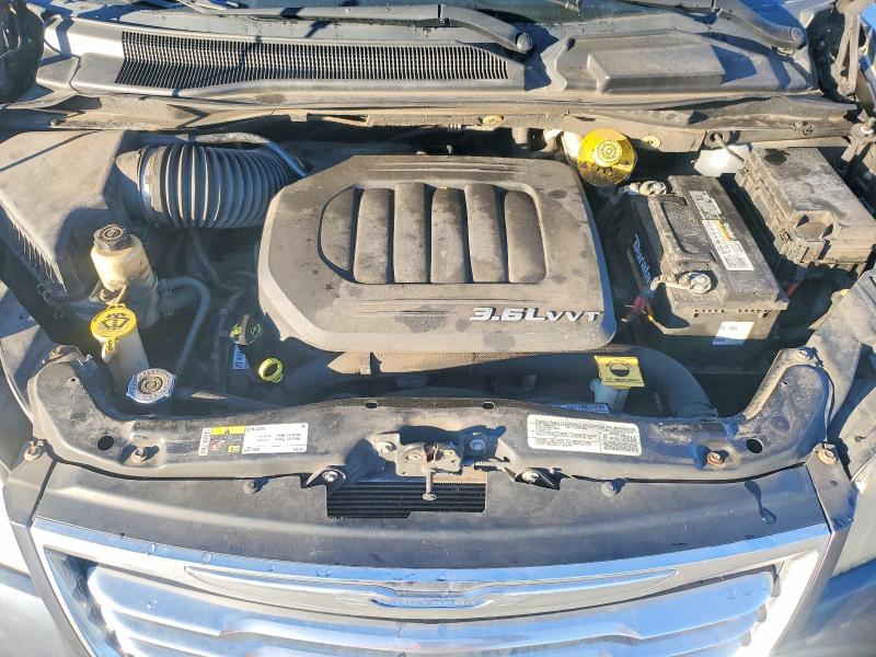 Photo 12 from auction – 2014 CHRYSLER TOWN & COU with VIN 2C4RC1CG0ER224847