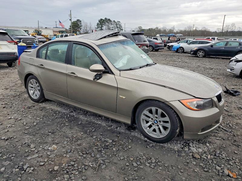 Photo 4 from auction – 2007 BMW 328 with VIN WBAVA33547KX81936