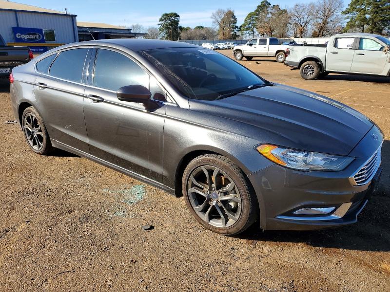 Photo 4 from auction – 2018 FORD FUSION SE with VIN 3FA6P0HD2JR213715