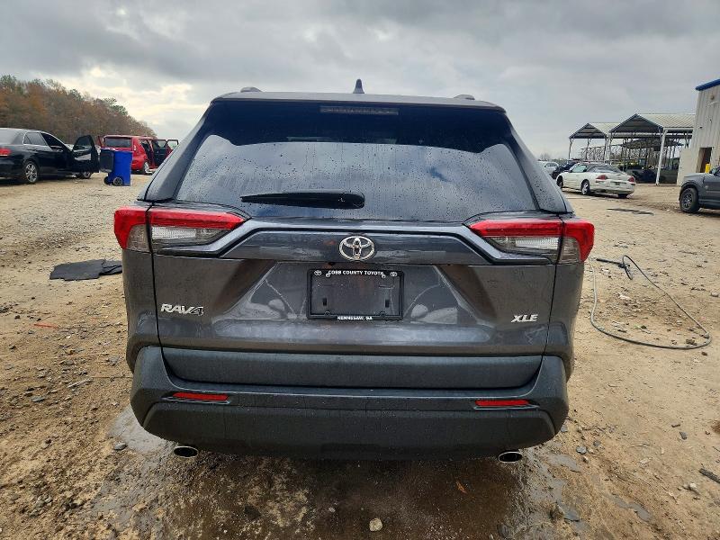 Photo 6 from auction – 2021 TOYOTA RAV4 with VIN 2T3W1RFV2MC132257