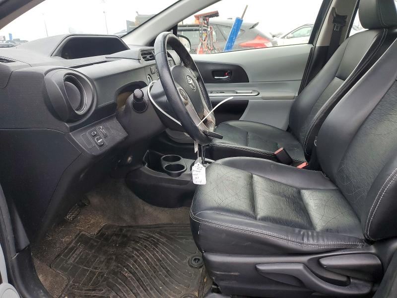 Photo 7 from auction – 2013 TOYOTA PRIUS C with VIN JTDKDTB37D1040517