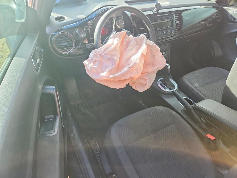 Photo 8 from auction – 2014 VOLKSWAGEN BEETLE with VIN 3VWF17ATXEM652859