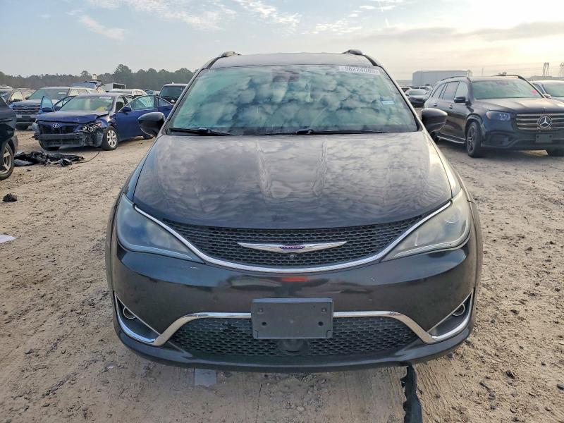 Photo 5 from auction – 2018 CHRYSLER PACIFICA T with VIN 2C4RC1BG0JR333336