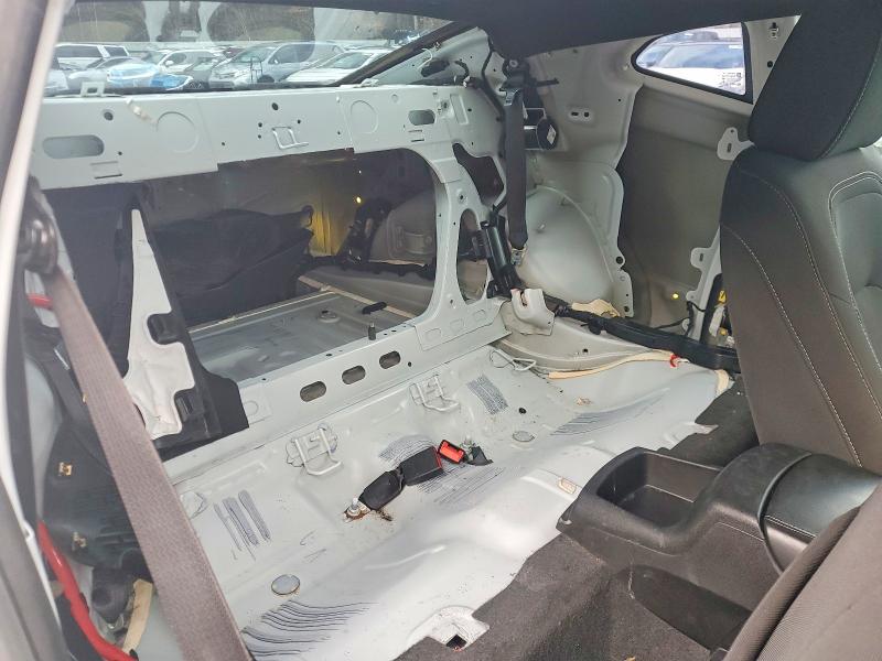 Photo 10 from auction – 2018 CHEVROLET CAMARO with VIN 1G1FB1RS7J0117907