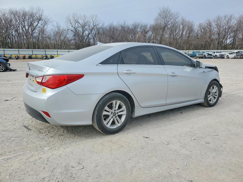 Photo 3 from auction – 2014 HYUNDAI SONATA with VIN 5NPEB4AC8EH894422