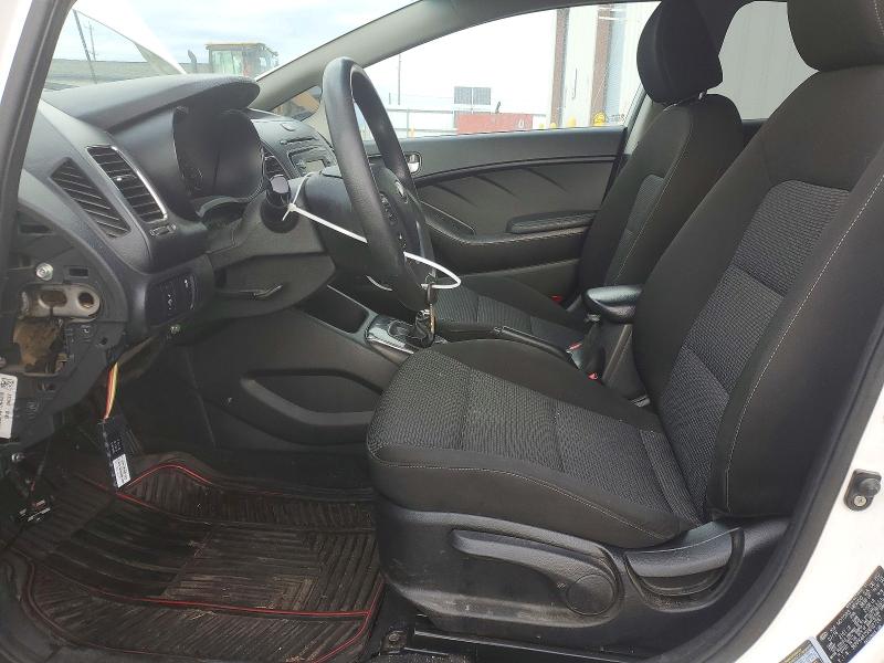 Photo 7 from auction – 2017 KIA FORTE LX with VIN 3KPFK4A75HE027267
