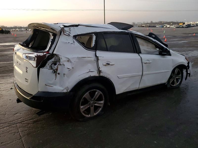Photo 3 from auction – 2015 TOYOTA RAV4 with VIN JTMRFREV2FD167301