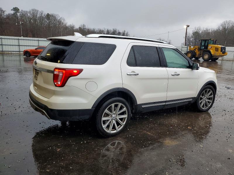 Photo 3 from auction – 2017 FORD EXPLORER with VIN 1FM5K7F85HGC27222