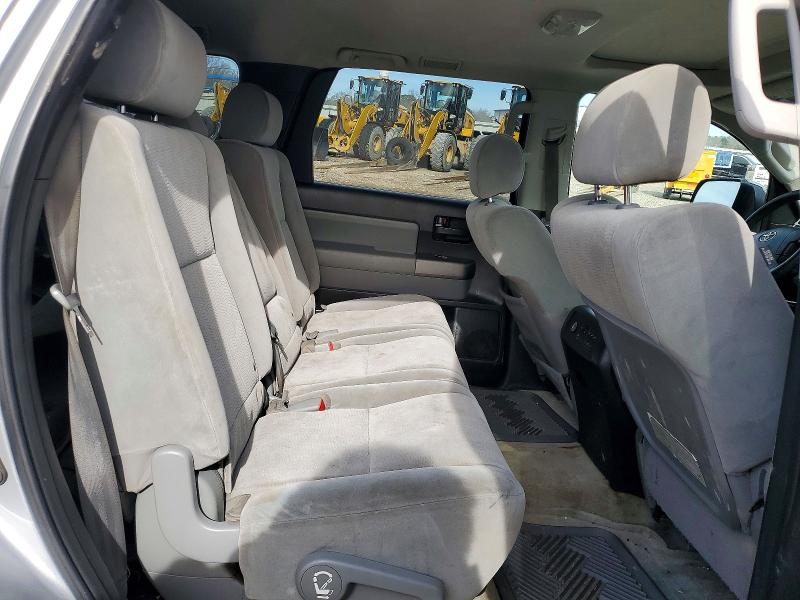 Photo 11 from auction – 2010 TOYOTA SEQUOIA SR with VIN 5TDZM5G17AS002480
