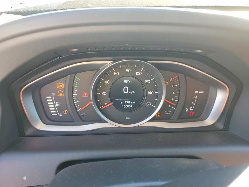 Photo 9 from auction – 2015 VOLVO XC60 T5 with VIN YV440MDJ4F2730161