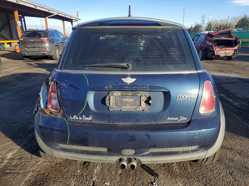 Photo 6 from auction – 2006 MINI COOPER S with VIN WMWRE335X6TJ40885