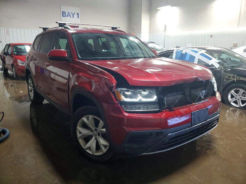 Photo 4 from auction – 2018 VOLKSWAGEN ATLAS S with VIN 1V2GR2CA8JC524953