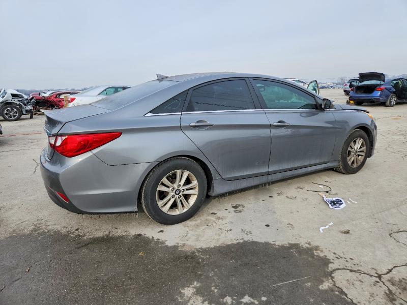 Photo 3 from auction – 2014 HYUNDAI SONATA GLS with VIN 5NPEB4AC6EH887775