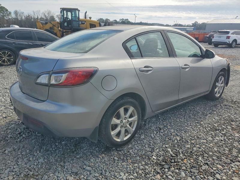 Photo 3 from auction – 2010 MAZDA 3 I with VIN JM1BL1SG1A1286145