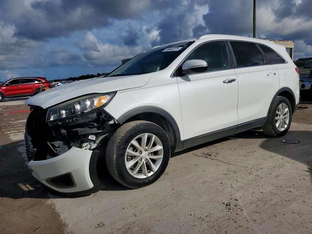 KIA SORENTO LX 2017 with VIN 5XYPG4A36HG235745 - Photo from auction