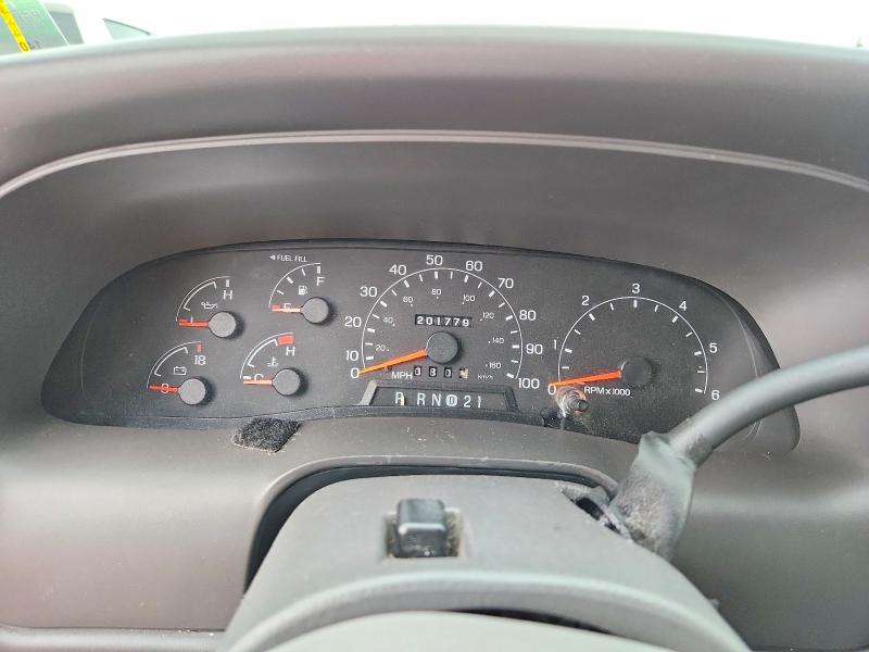 Photo 9 from auction – 2000 FORD EXCURSION with VIN 1FMNU40L3YEC33361
