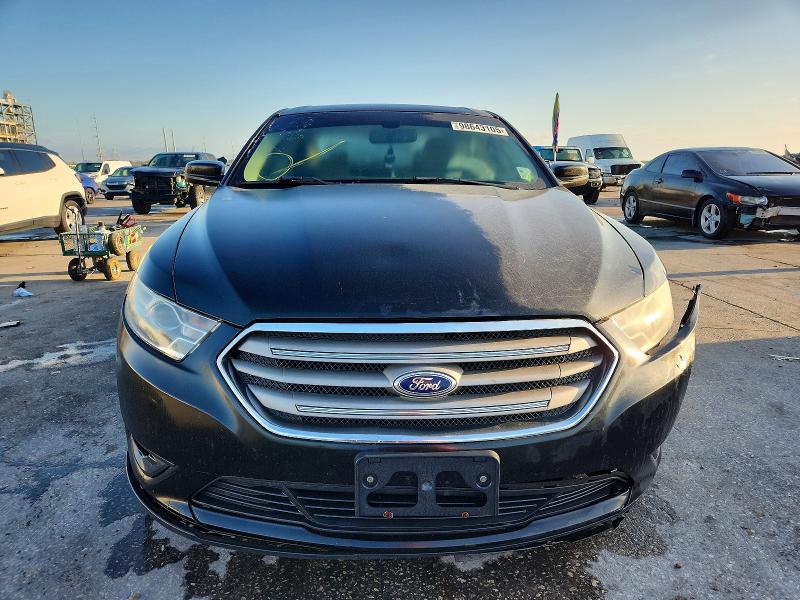 Photo 5 from auction – 2015 FORD TAURUS with VIN 1FAHP2E82FG174859