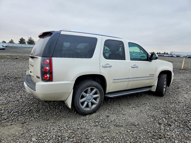 Photo 3 from auction – 2010 GMC YUKON DENA with VIN 1GKUKEEF2AR116825