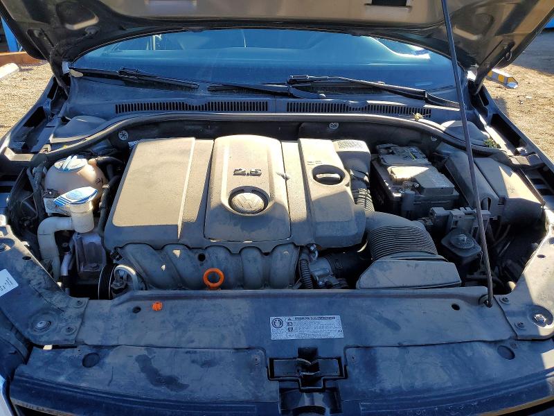 Photo 11 from auction – 2012 VOLKSWAGEN JETTA with VIN 3VWDZ7AJ4BM324914