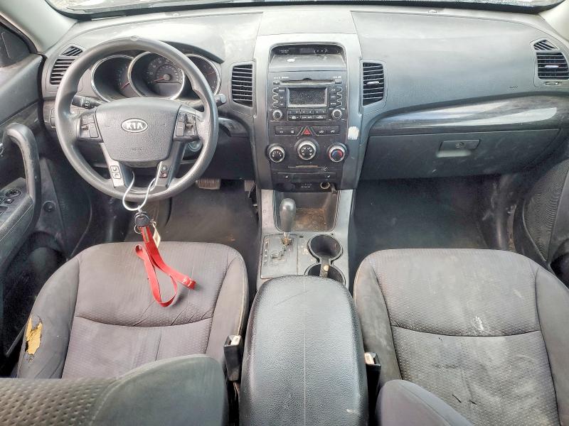 Photo 8 from auction – 2011 KIA SORENTO with VIN 5XYKT3A14BG135326