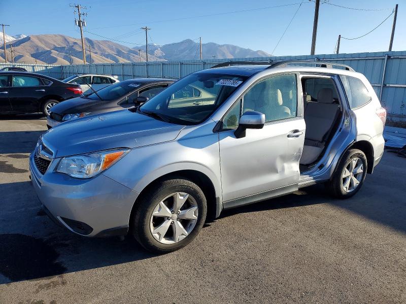 SUBARU FORESTER 2 2015 with VIN JF2SJAFC2FH565956 - Photo from auction