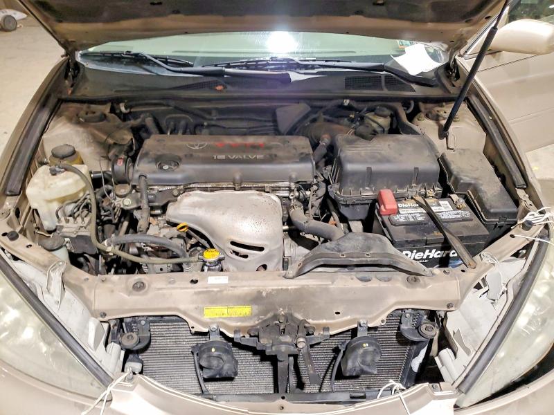 Photo 11 from auction – 2004 TOYOTA CAMRY LE with VIN 4T1BE30K74U290115