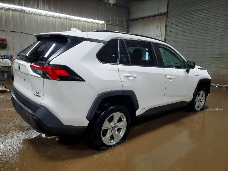 Photo 3 from auction – 2020 TOYOTA RAV4 LE with VIN 4T3L6RFVXLU002843