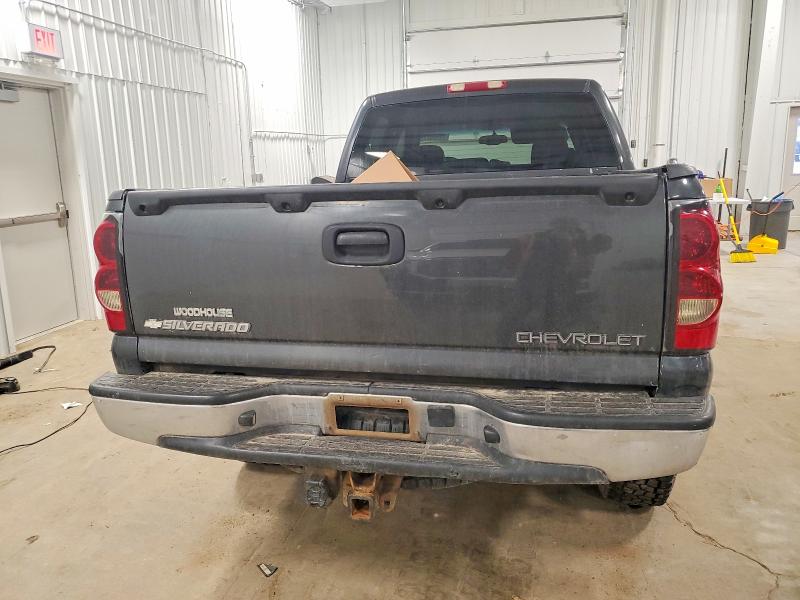 Photo 6 from auction – 2005 CHEVROLET SILVERADO with VIN 1GCGK13U45F821748