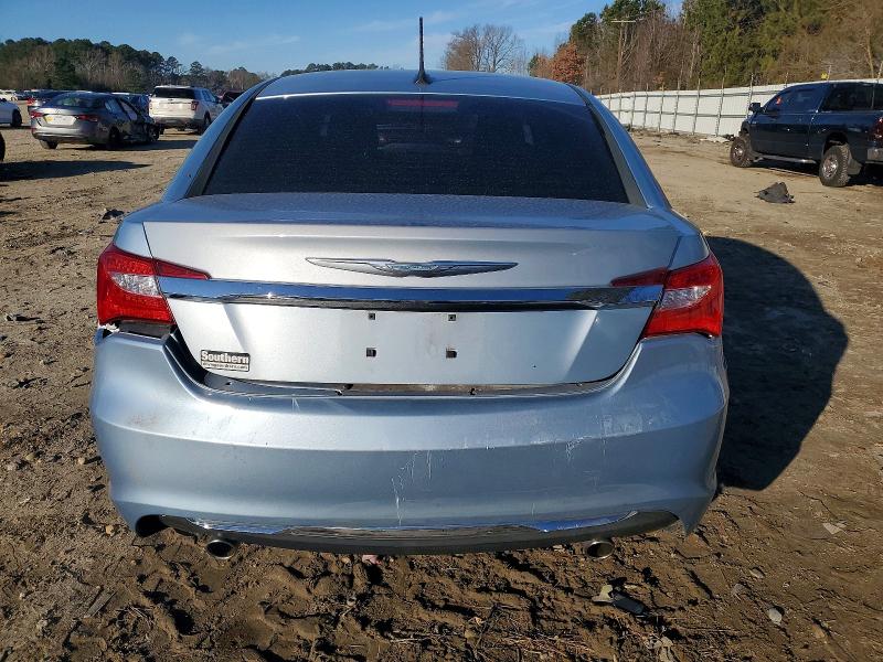 Photo 6 from auction – 2012 CHRYSLER 200 LIMITE with VIN 1C3CCBCG4CN180099