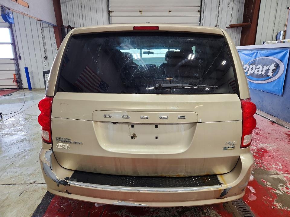 Photo 6 from auction – 2014 DODGE GRAND CARA with VIN 2C4RDGEG7ER346117