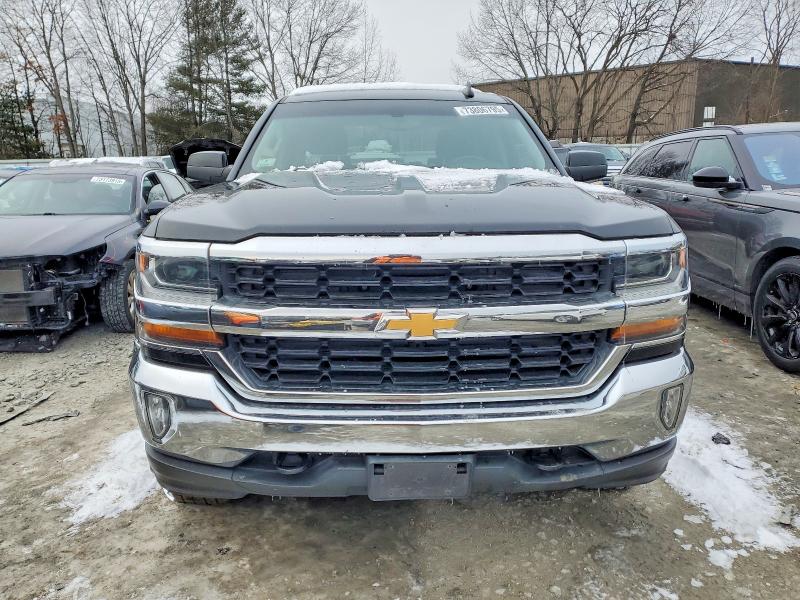 Photo 5 from auction – 2018 CHEVROLET SILVERADO with VIN 3GCUKREC3JG349475