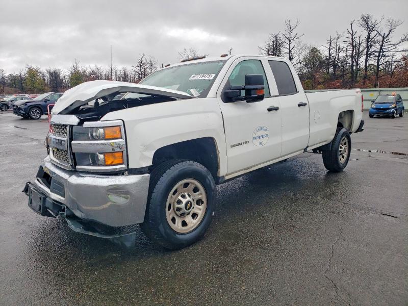 CHEVROLET SILVERADO 2019 with VIN 2GC2KREG5K1162887 - Photo from auction