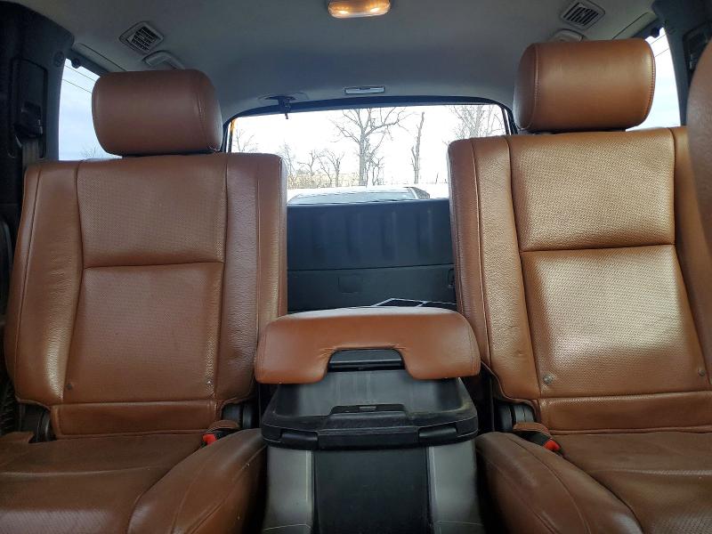 Photo 10 from auction – 2010 TOYOTA SEQUOIA with VIN 5TDDW5G17AS027111