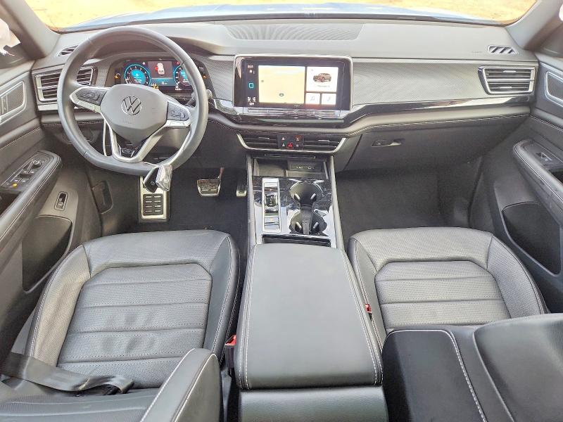 Photo 8 from auction – 2024 VOLKSWAGEN ATLAS CROS with VIN 1V2AE2CA1RC246717