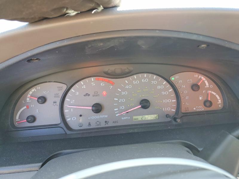 Photo 9 from auction – 2003 TOYOTA SEQUOIA SR with VIN 5TDZT34A33S203209