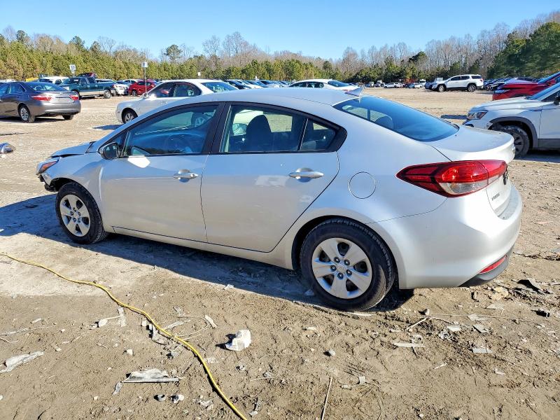 Photo 2 from auction – 2017 KIA FORTE with VIN 3KPFK4A77HE084179