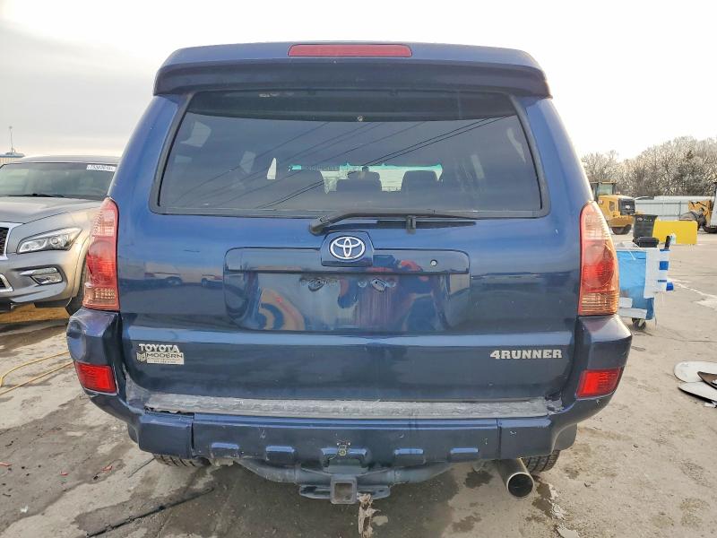 Photo 6 from auction – 2005 TOYOTA 4RUNNER SR with VIN JTEBT14R558024667