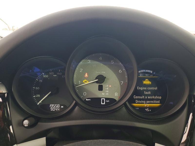 Photo 9 from auction – 2022 PORSCHE MACAN S with VIN WP1AG2A50NLB24277