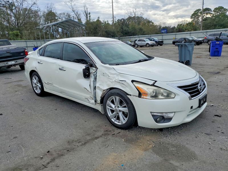 Photo 4 from auction – 2015 NISSAN ALTIMA 2.5 with VIN 1N4AL3AP0FC102694