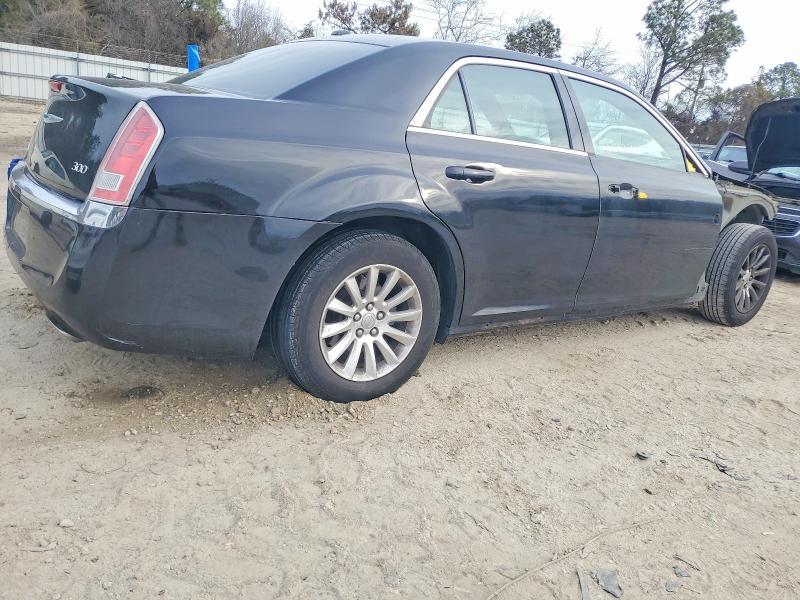 Photo 3 from auction – 2013 CHRYSLER 300 with VIN 2C3CCAAG3DH534167