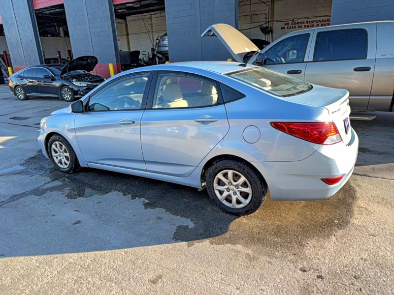 Photo 3 from auction – 2013 HYUNDAI ACCENT GLS with VIN KMHCT4AE3DU517406