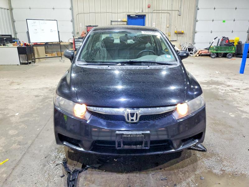 Photo 5 from auction – 2010 HONDA CIVIC LX with VIN 2HGFA1F52AH306728